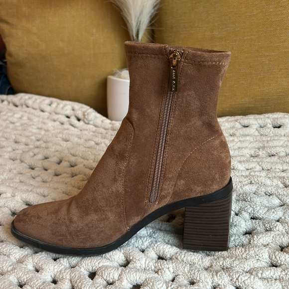 Anne Klein suede boots - Picture 3 of 13